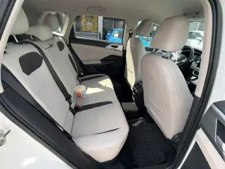 Volkswagen Taos 2025 SE 4p SUV