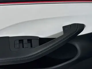 Tesla Model 3 2025 AWD Performance 4dr Fastback