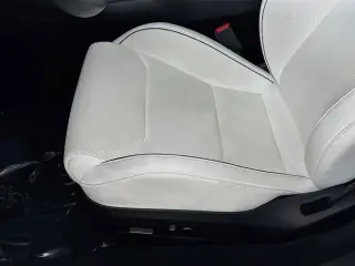 Tesla Model 3 2025 AWD Performance 4dr Fastback