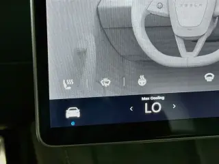 Tesla Model 3 2025 AWD Performance 4dr Fastback
