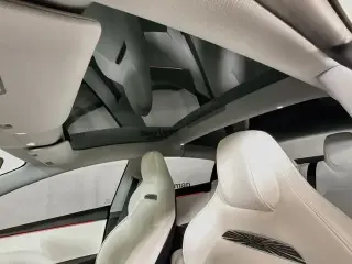 Tesla Model 3 2025 AWD Performance 4dr Fastback