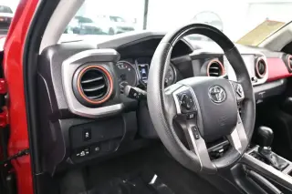 Toyota Tacoma 2023 4x2 TRD Todo Terreno 4p Cabina Doble Dupla 5.0 ft SB
