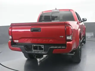 Toyota Tacoma 2023 4x2 TRD Todo Terreno 4p Cabina Doble Dupla 5.0 ft SB