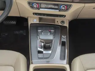 Audi Q5 2019 AWD quattro Premium 45 TFSI 4p SUV