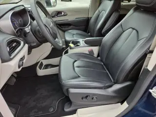 Chrysler Pacifica 2023 Touring L 4dr Mini-Van