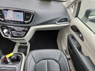 Chrysler Pacifica 2023 Touring L 4dr Mini-Van