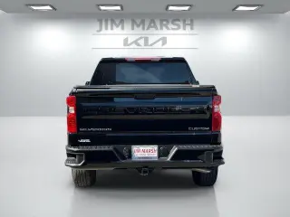 Chevrolet Silverado 1500 2023 4x2 Custom 4dr Crew Cab 5.8 ft. SB