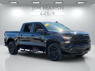 Chevrolet Silverado 1500 2023 4x2 Custom 4dr Crew Cab 5.8 ft. SB
