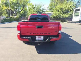Toyota Tacoma 2017 4x4 TRD Sport 4p Doble Cab 6.1 pies LB