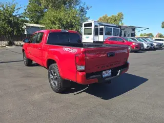 Toyota Tacoma 2017 4x4 TRD Sport 4p Doble Cab 6.1 pies LB