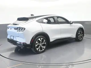 Ford Mustang Mach-E 2022 Premium 4p SUV