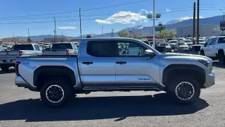 Toyota Tacoma 2024 4x4 TRD Sport 4dr Cab Doble 6.1 ft LB