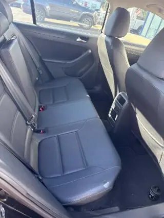 Volkswagen Jetta 2012 SE 4p Sedan 6A