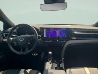 Toyota Camry 2025 SE Sedán de 4 puertas