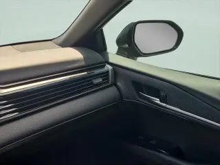 Toyota Camry 2025 SE Sedán de 4 puertas