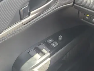 Toyota Camry 2025 SE Sedán de 4 puertas