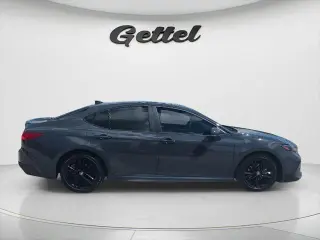 Toyota Camry 2025 SE Sedán de 4 puertas