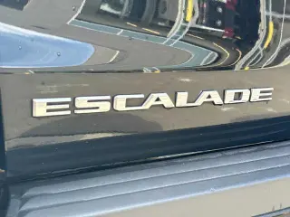 Cadillac Escalade ESV 2018 4x4 Premium Luxury 4p SUV