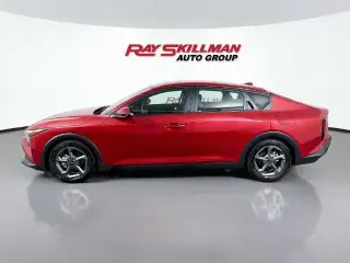 Kia K4 2026 LXS 4dr Sedán