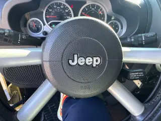 Jeep Wrangler Unlimited 2008 4x4 Sahara 4p SUV con paquete de bolsa de aire lateral