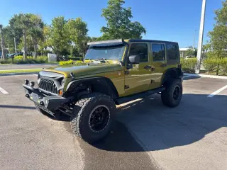 Jeep Wrangler Unlimited 2008 4x4 Sahara 4p SUV con paquete de bolsa de aire lateral