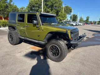 Jeep Wrangler Unlimited 2008 4x4 Sahara 4p SUV con paquete de bolsa de aire lateral