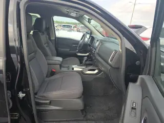 Nissan Frontier 2022 4x2 SV 4p Camioneta de Tripulación 5 ft. CB
