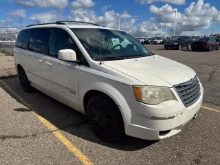 Chrysler Town and Country 2010 Touring 4dr Mini-Van