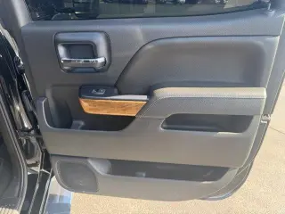 Chevrolet Silverado 3500HD 2015 4x4 LTZ 4dr Cabina de Tripulante SRW
