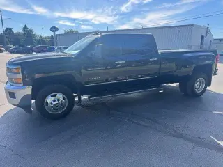 Chevrolet Silverado 3500HD 2015 4x4 LTZ 4dr Cabina de Tripulante SRW