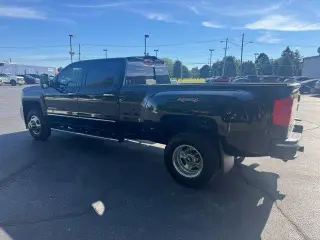 Chevrolet Silverado 3500HD 2015 4x4 LTZ 4dr Cabina de Tripulante SRW
