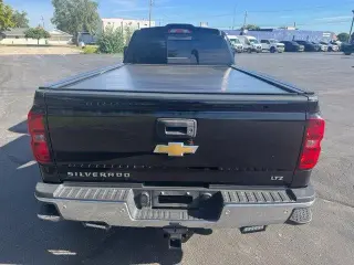 Chevrolet Silverado 3500HD 2015 4x4 LTZ 4dr Cabina de Tripulante SRW