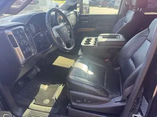 Chevrolet Silverado 3500HD 2015 4x4 LTZ 4dr Cabina de Tripulante SRW