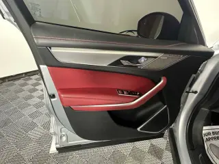 Jaguar F-PACE 2021