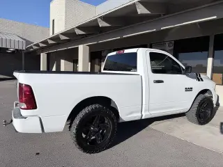 Ram 1500 2015 4x2 Express 2dr Cab de 6.3 pies de largo Pickup