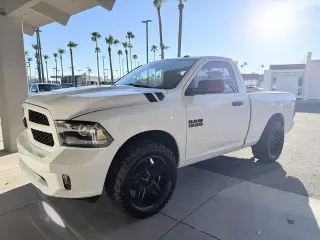 Ram 1500 2015 4x2 Express 2dr Cab de 6.3 pies de largo Pickup