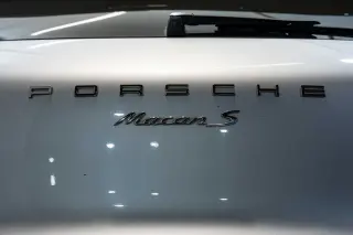 2016 Porsche Macan