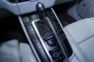 2016 Porsche Macan