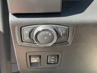 Ford F-150 2018 4x4 XLT 4dr SuperCrew 5.5 ft. SB