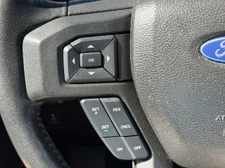 Ford F-150 2018 4x4 XLT 4dr SuperCrew 5.5 ft. SB