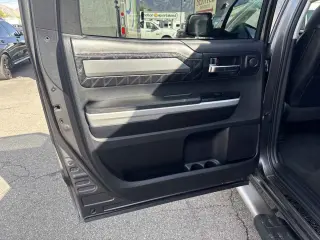 2014 Toyota Tundra 4WD Truck