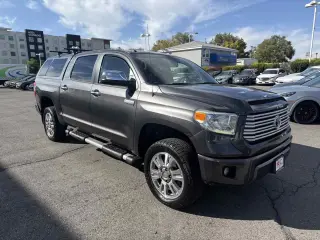 2014 Toyota Tundra 4WD Truck