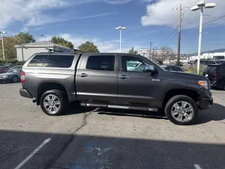 2014 Toyota Tundra 4WD Truck