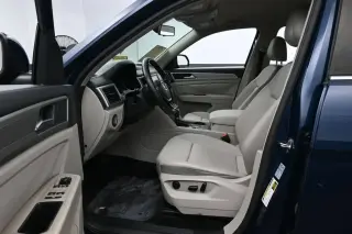 Volkswagen Atlas 2018 V6 SE 4dr SUV