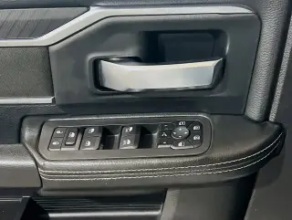Ram 2500 2025 4x4 Big Horn 4p Puerta Cabina de Tripulación Grande 6.3 ft. SB Camioneta