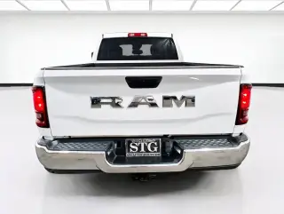 Ram 2500 2025 4x4 Big Horn 4p Puerta Cabina de Tripulación Grande 6.3 ft. SB Camioneta