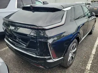 Cadillac LYRIQ 2024 AWD Luxury 1 4dr SUV