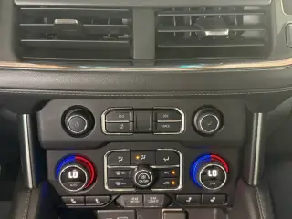 Chevrolet Suburban 2022 4x4 LT 4p SUV