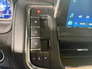 Chevrolet Suburban 2022 4x4 LT 4p SUV