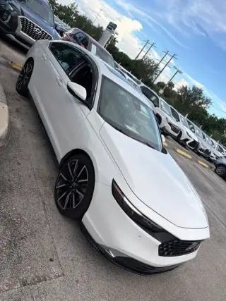 Honda Accord Hybrid 2024 Touring 4p Sedan